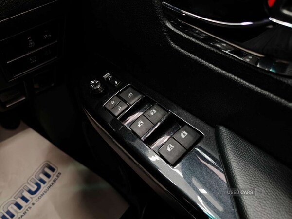 Used Toyota Hilux 2023 for sale - 75954411: Photo 41