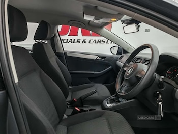 Used Volkswagen Jetta 2014 for sale - 76201652: Photo 2