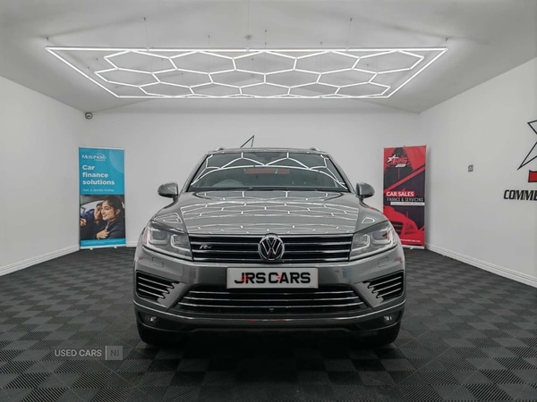 Used Volkswagen Touareg 2017 for sale - 76659478: Photo 2