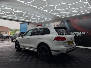 Used Volkswagen Touareg 2017 for sale - 79554343: Photo