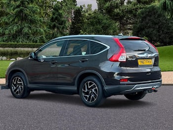 Used Honda CR-V 2017 for sale - 79669237: Photo