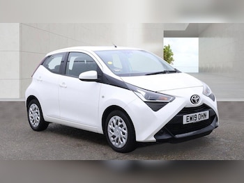 Used Toyota AYGO 2019 for sale - 79564778: Photo
