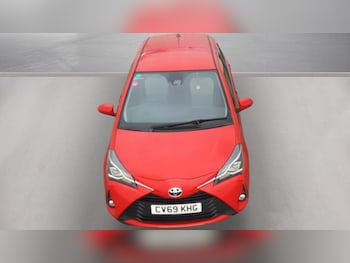 Used Toyota Yaris 2019 for sale - 79565880: Photo