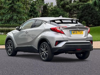 Used Toyota C-HR 2018 for sale - 79564846: Photo