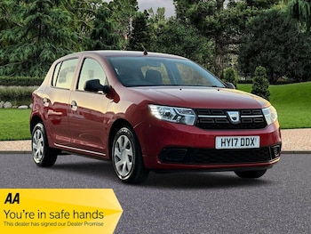 Used Dacia Sandero 2017 for sale - 79565073: Photo