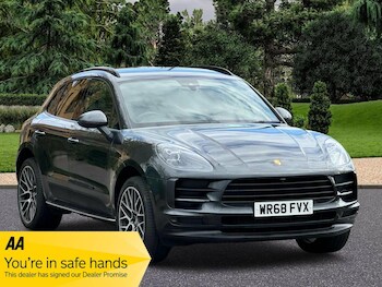 Used Porsche Macan 2018 for sale - 79565208: Photo