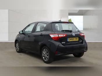 Used Toyota Yaris 2018 for sale - 79712231: Photo