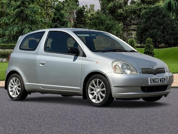 Used Toyota Yaris 2002 for sale - 79565132: Photo