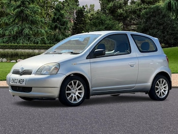 Used Toyota Yaris 2002 for sale - 79565132: Photo