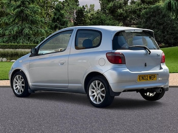 Used Toyota Yaris 2002 for sale - 79565132: Photo