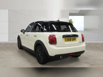 Used MINI Hatch 2018 for sale - 79847007: Photo