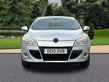 Used Renault Megane 2010 for sale - 79565292: Photo
