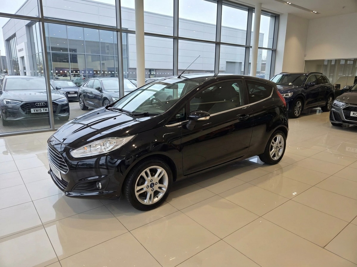 Used Ford Fiesta 2013 for sale - 77490082: Photo 2