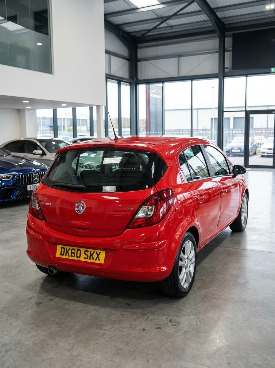 Used Vauxhall Corsa 2010 for sale - 77337296: Photo 2