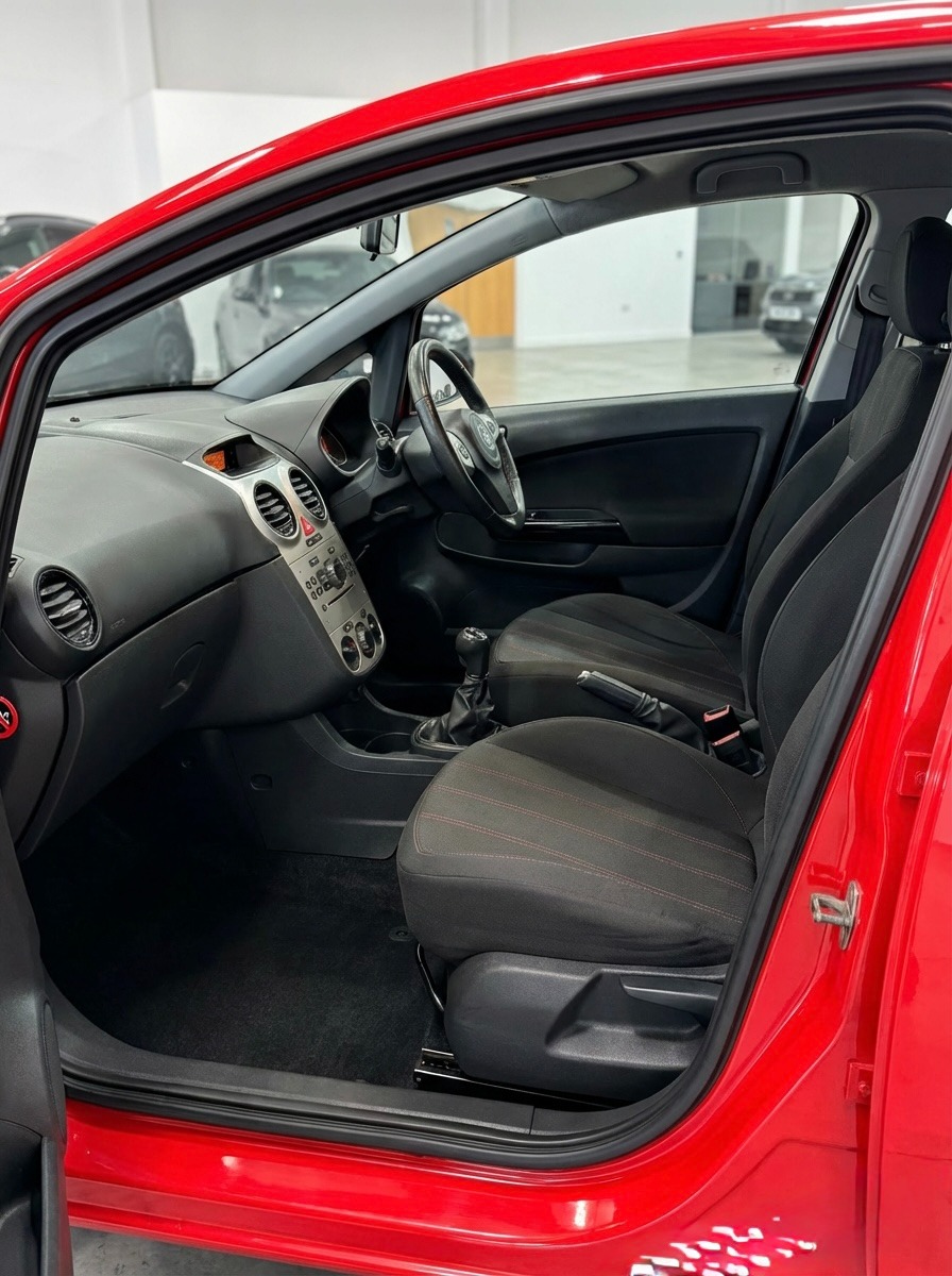 Used Vauxhall Corsa 2010 for sale - 77337296: Photo 5
