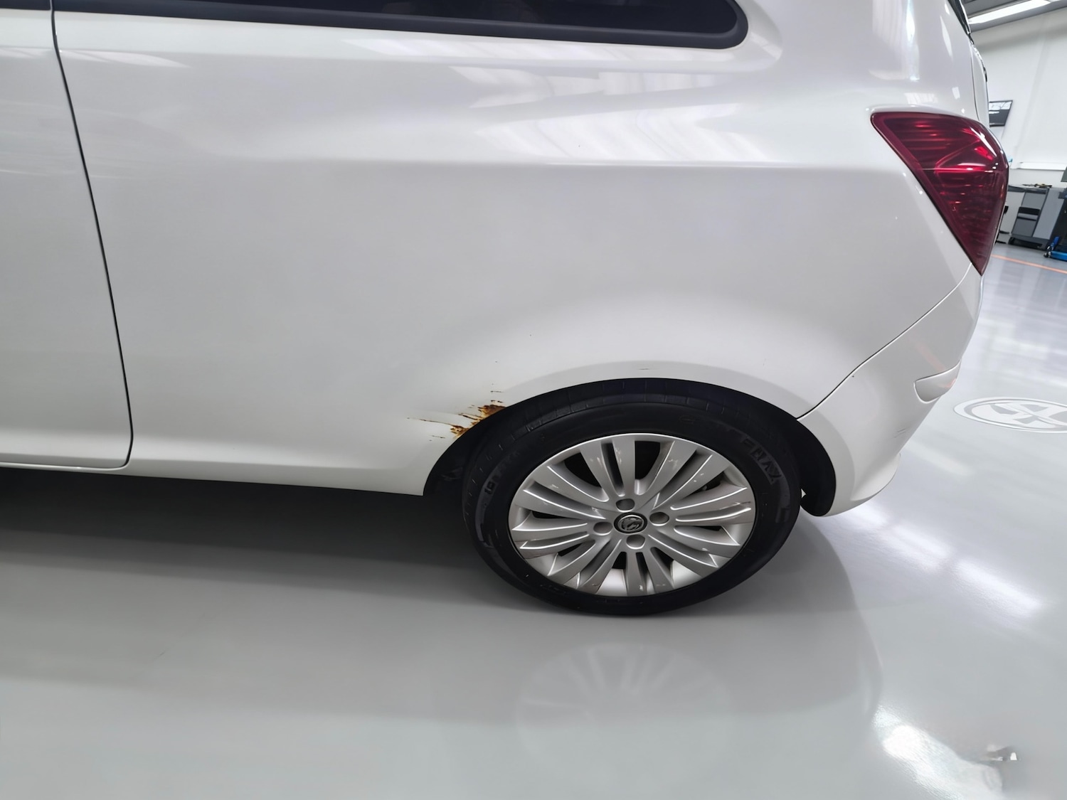 Used Vauxhall Corsa 2012 for sale - 77339248: Photo 3