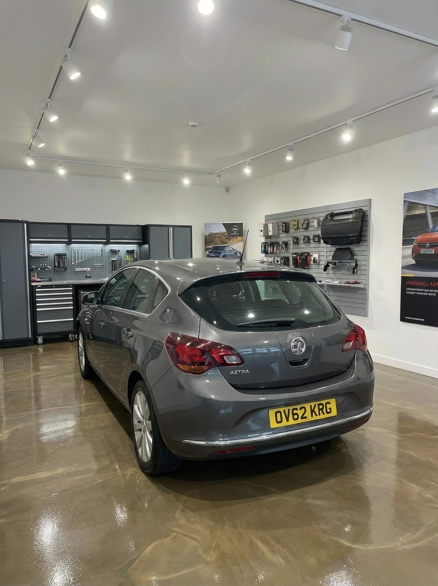 Used Vauxhall Astra 2012 for sale - 77778781: Photo 3