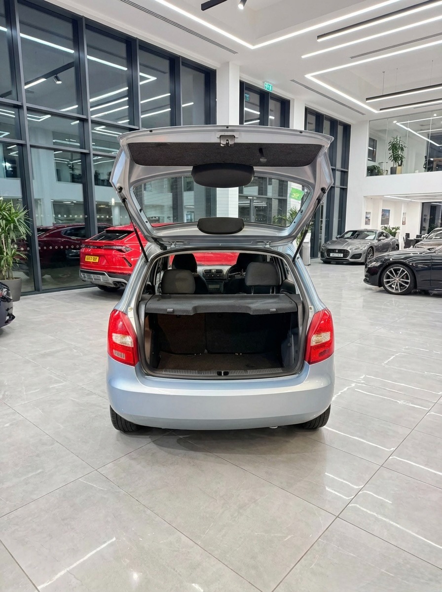 Used Skoda Fabia 2010 for sale - 77877868: Photo 4