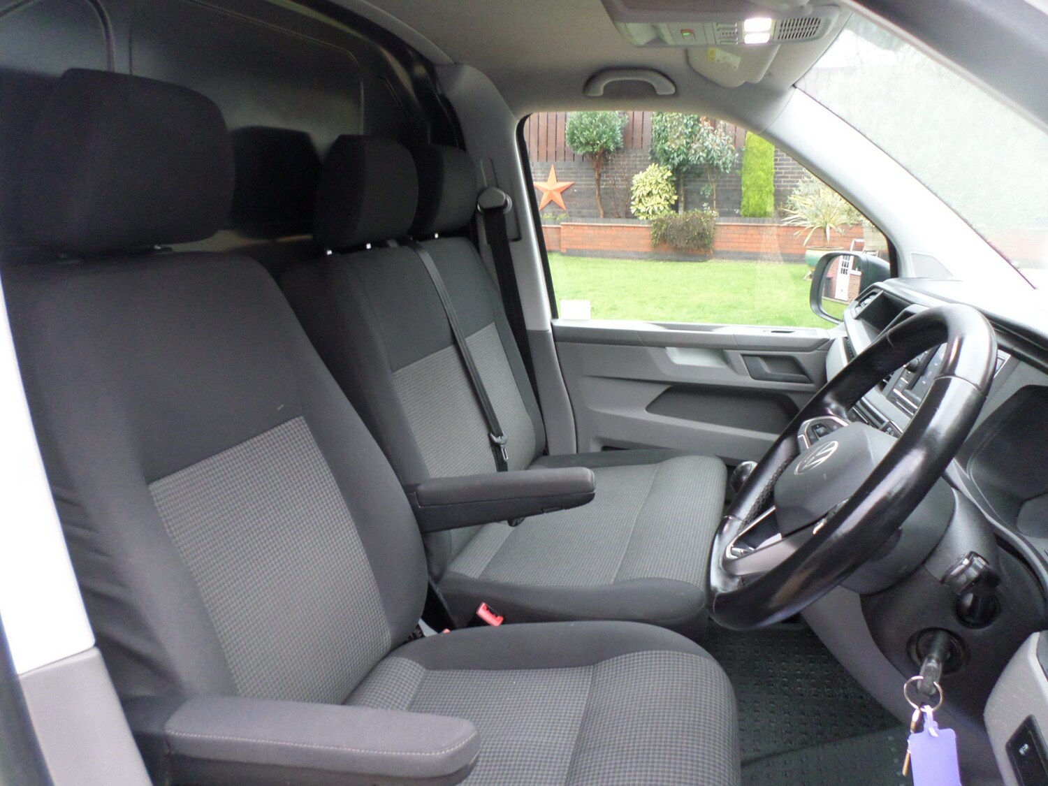 Used Volkswagen Transporter 2023 for sale - 78081562: Photo 8