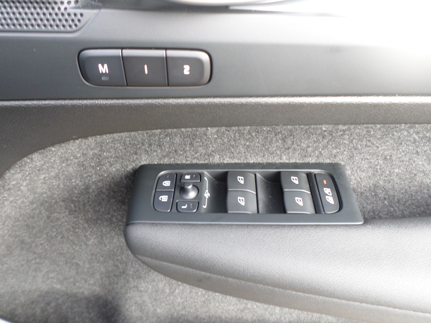 Used Volvo XC40 2025 for sale - 76518098: Photo 12