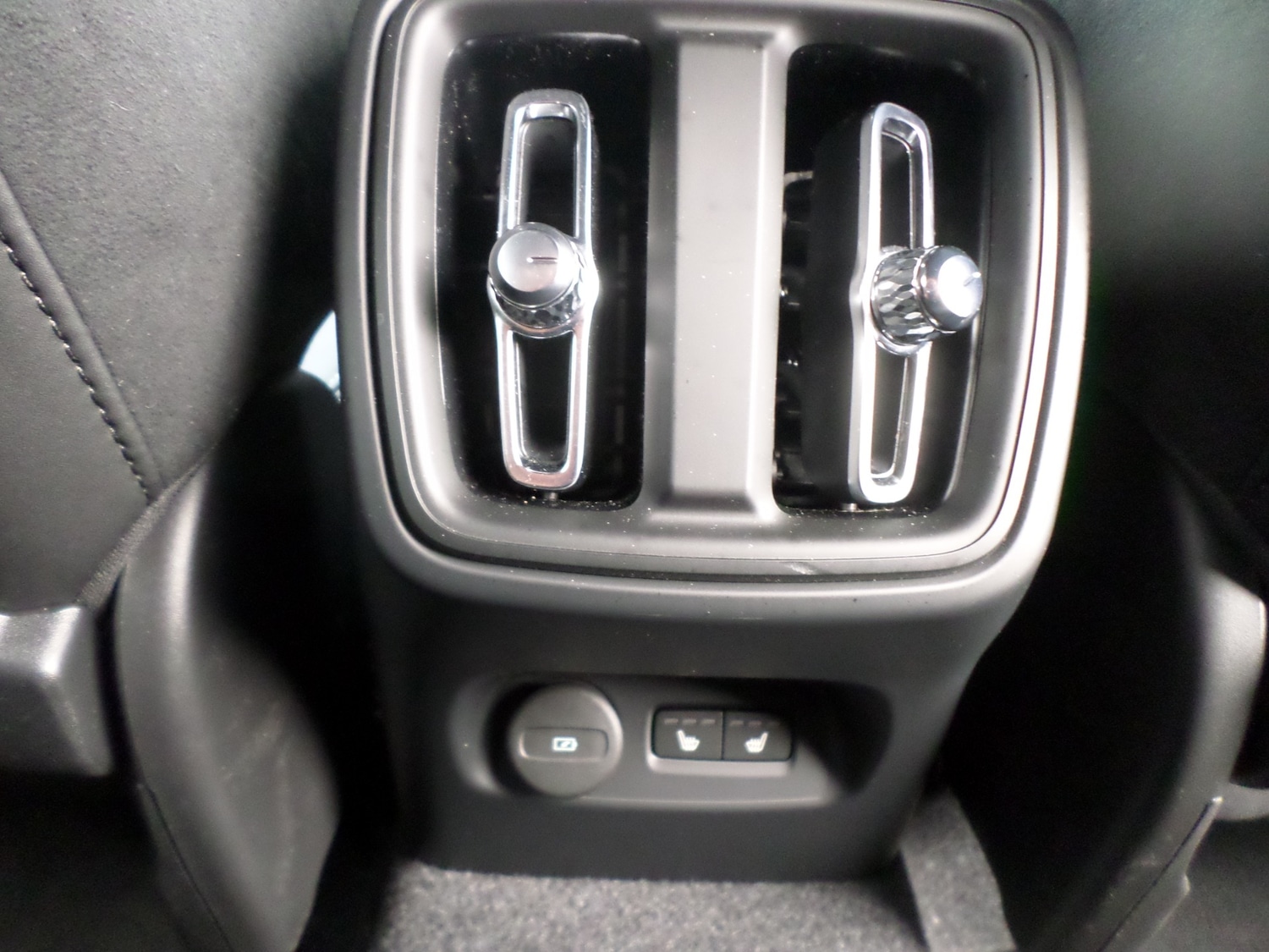 Used Volvo XC40 2025 for sale - 76518098: Photo 22