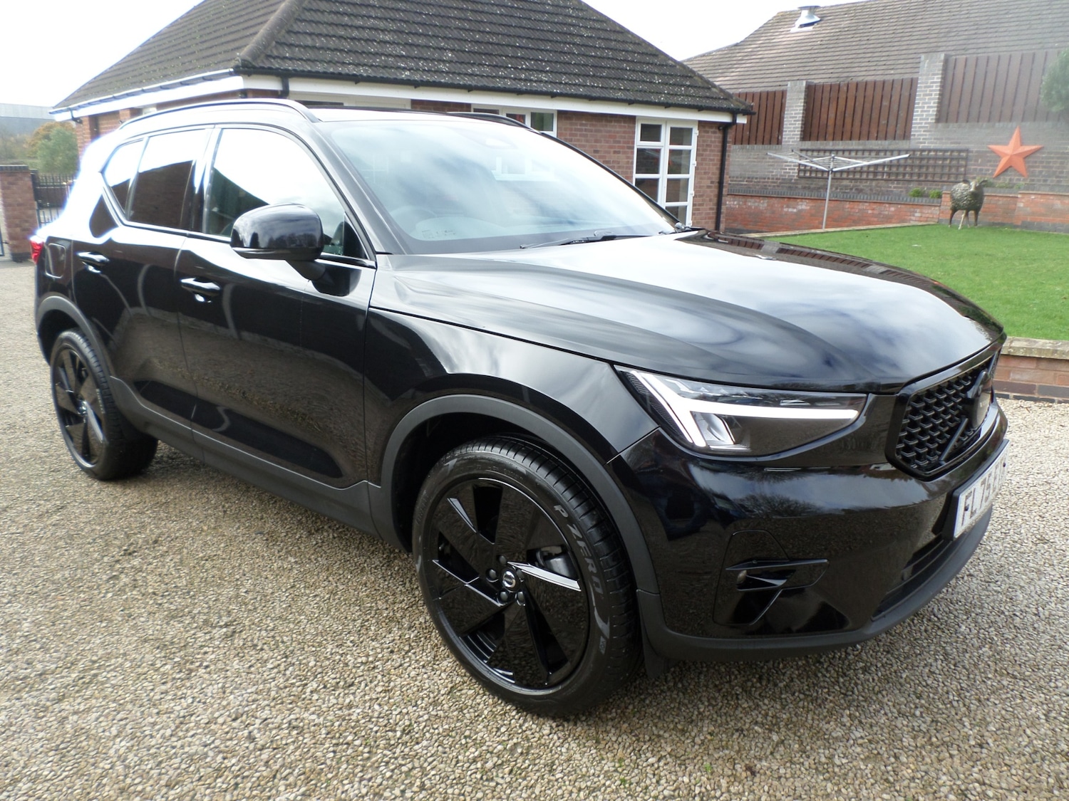 Used Volvo XC40 2025 for sale - 76518098: Photo 4