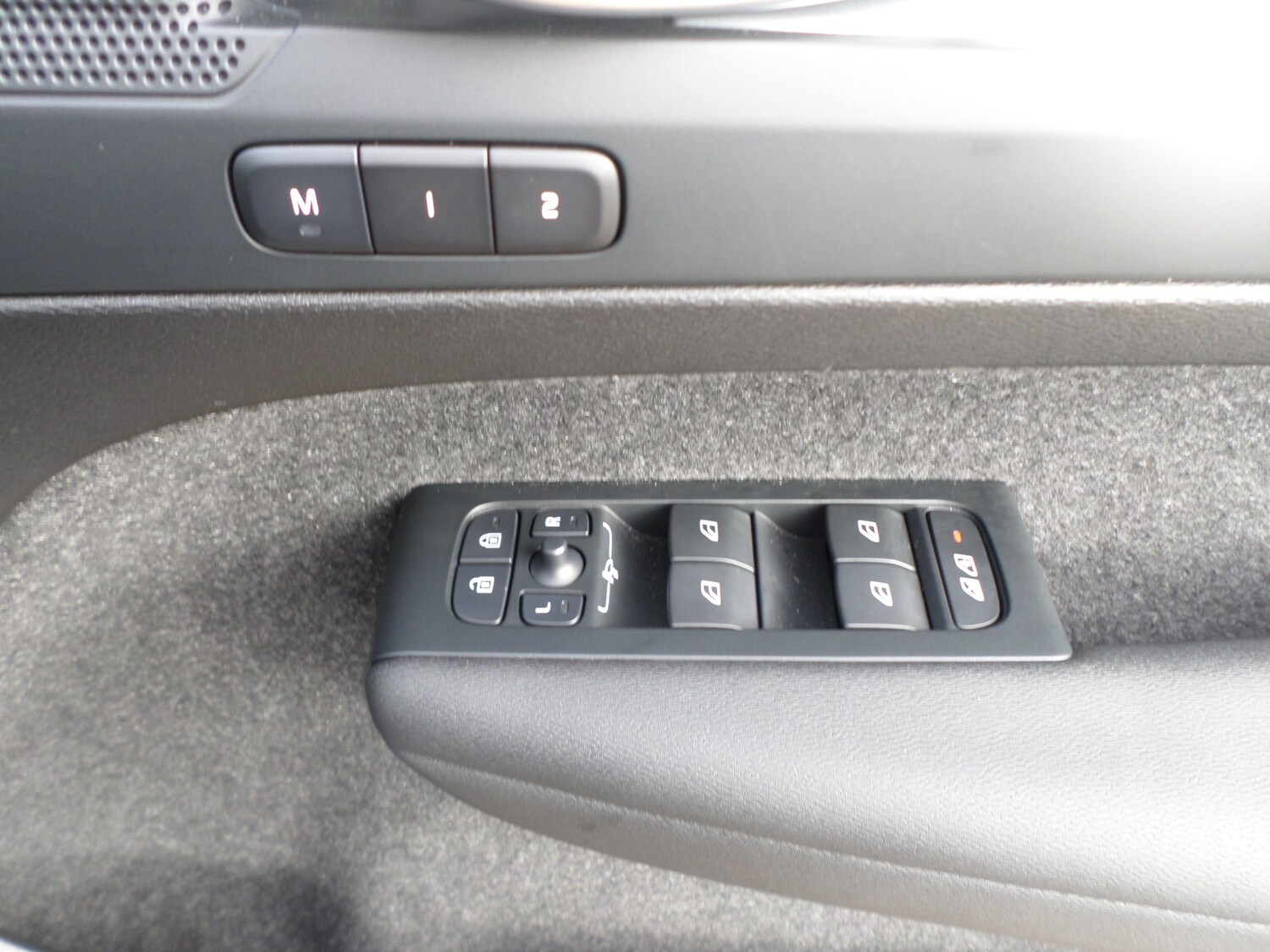 Used Volvo XC40 2025 for sale - 77515389: Photo 14