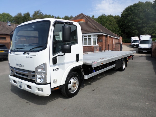 Used Isuzu Forward 2017 for sale - 76290205: Photo 1