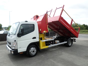 Used Mitsubishi Canter 2018 for sale - 75046167: Photo