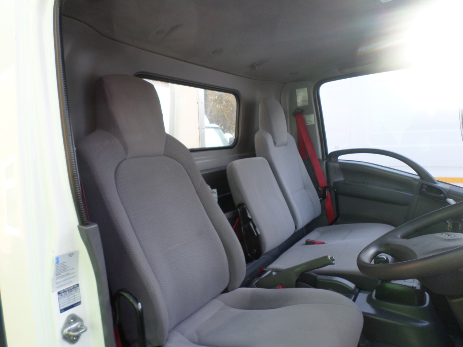 Used Isuzu Forward 2018 for sale - 76392392: Photo 13