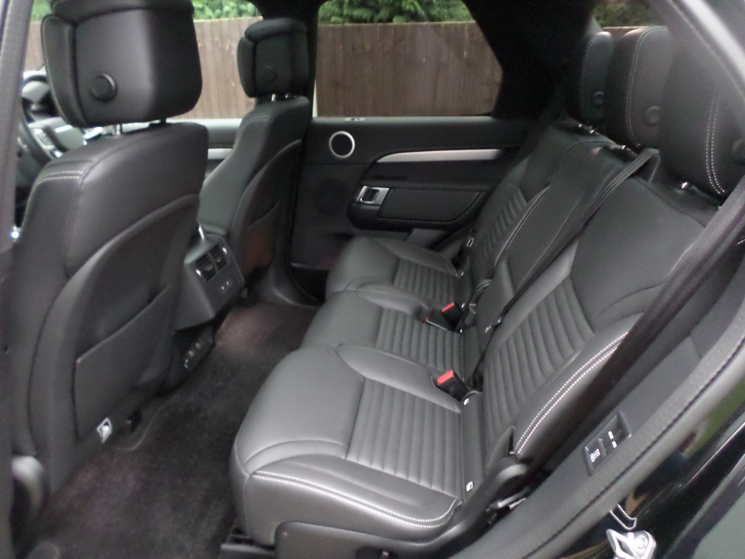 Used Land Rover Discovery 2025 for sale - 77020503: Photo 13