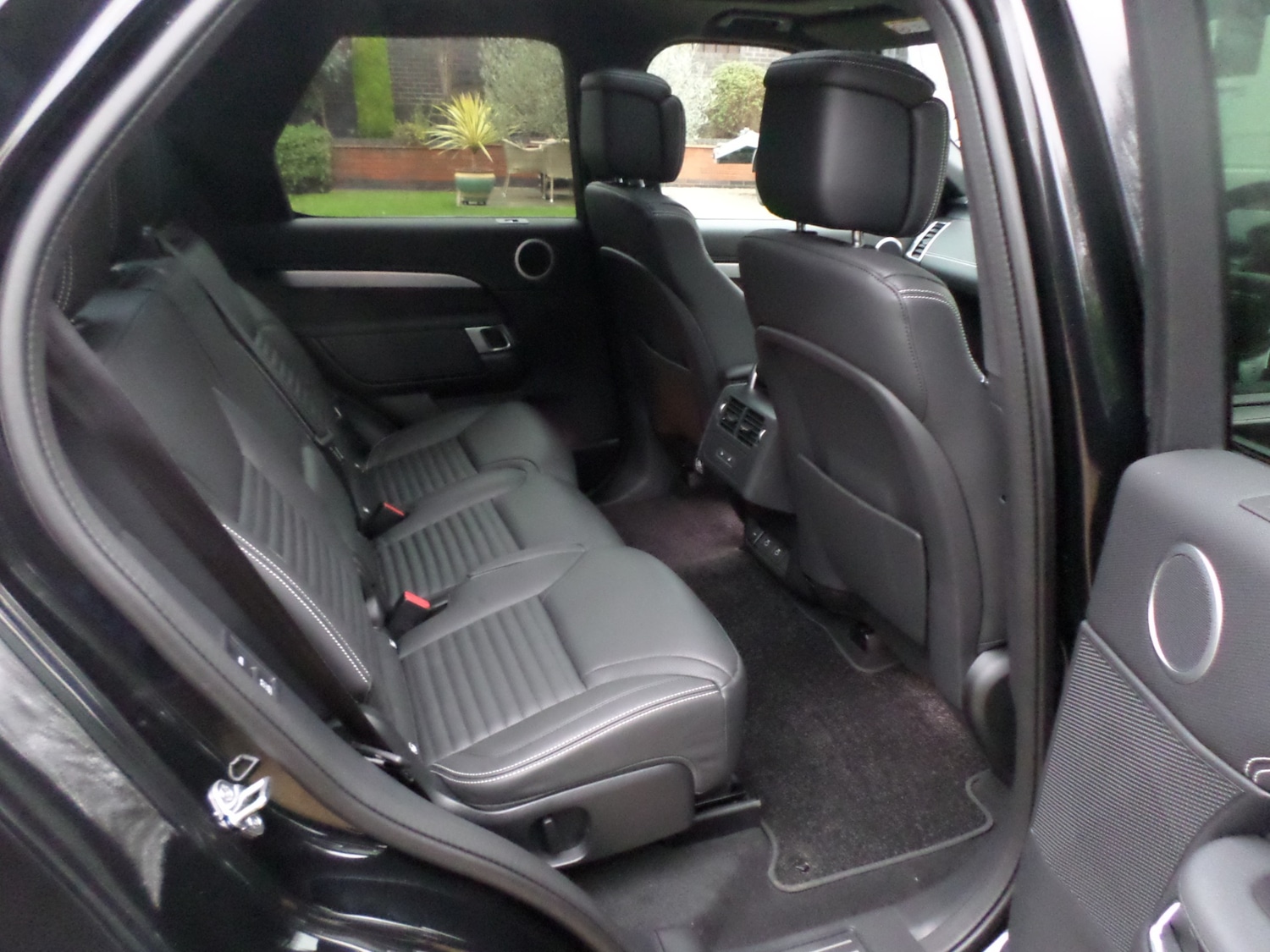 Used Land Rover Discovery 2025 for sale - 77020503: Photo 14