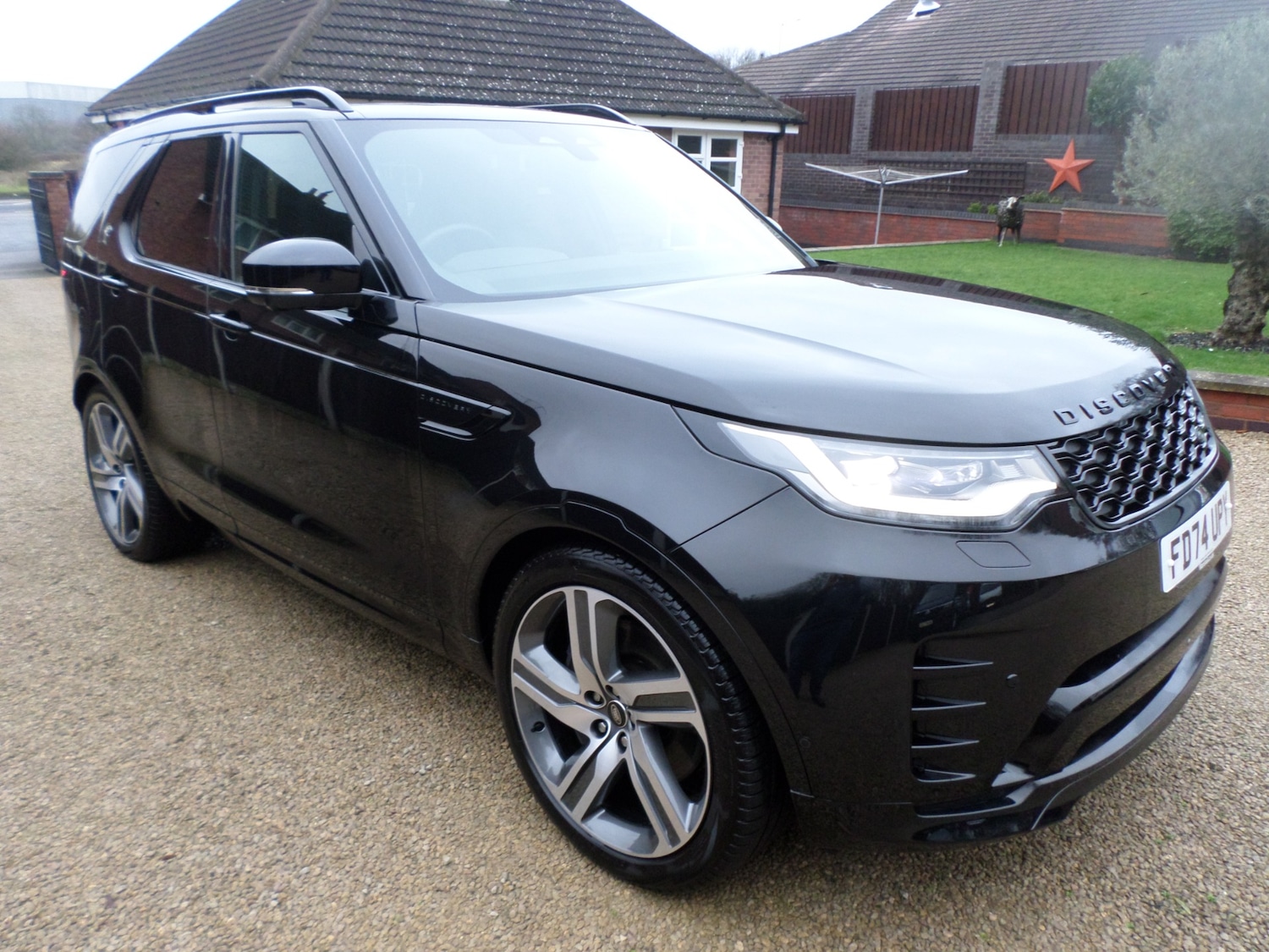 Used Land Rover Discovery 2025 for sale - 77020503: Photo 3