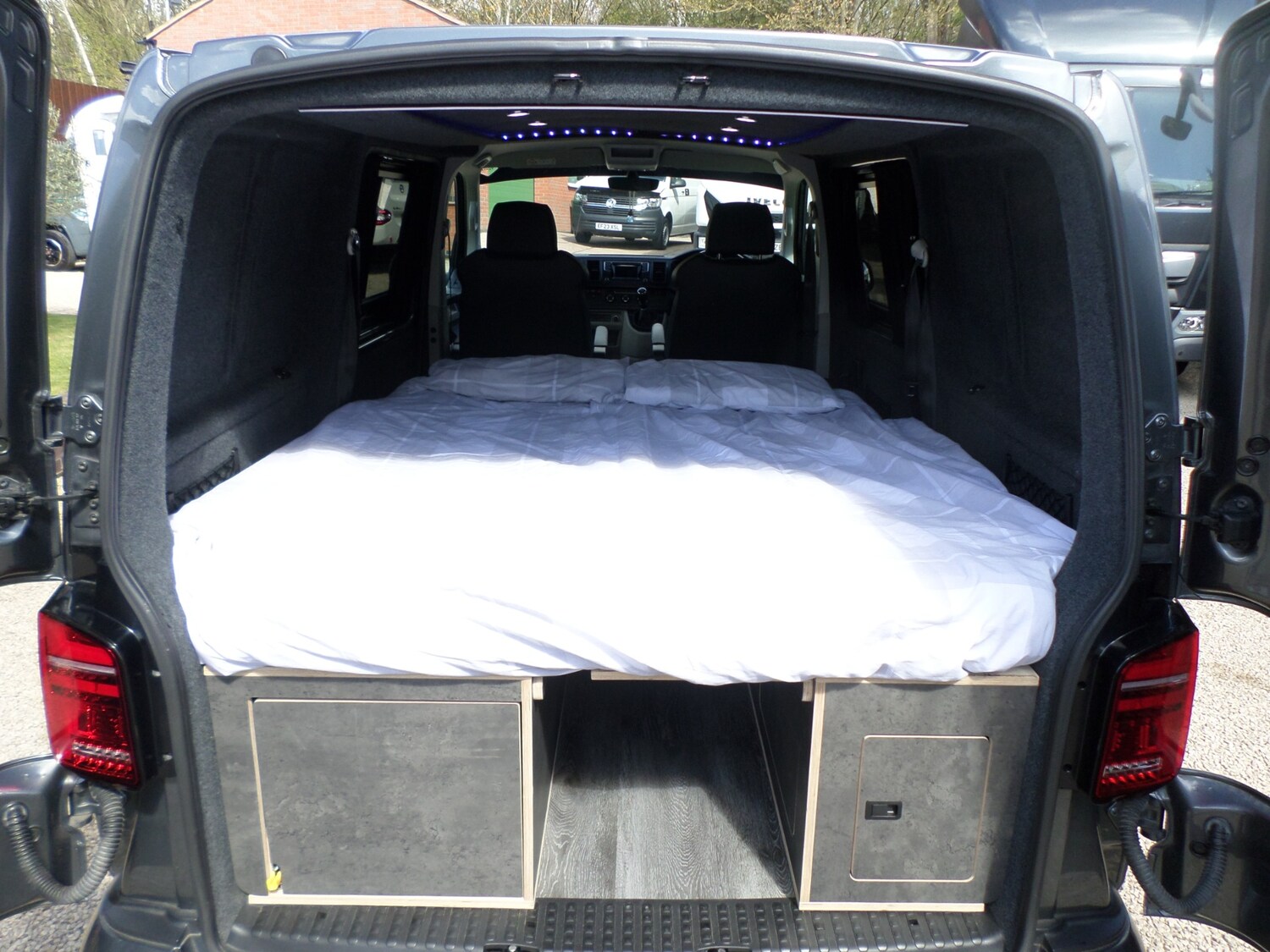 Used Volkswagen Transporter 2017 for sale - 78212119: Photo 17