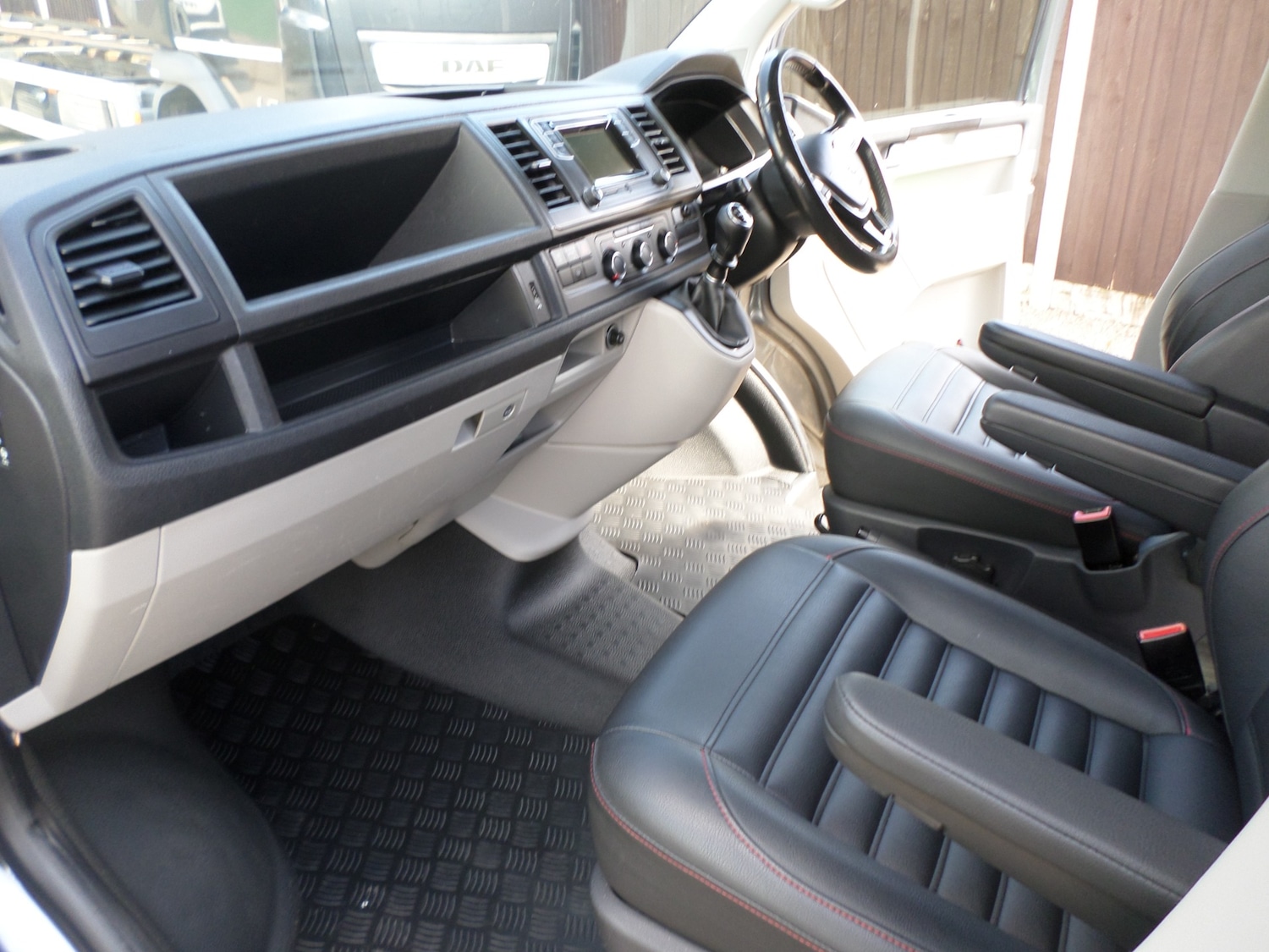 Used Volkswagen Transporter 2017 for sale - 78212119: Photo 7