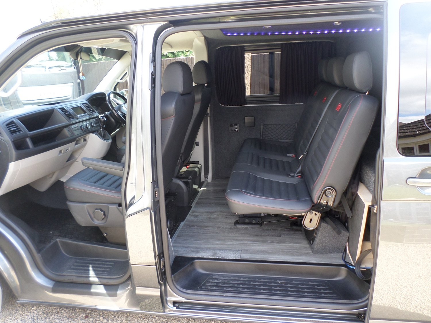 Used Volkswagen Transporter 2017 for sale - 78212119: Photo 9