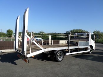 Used Isuzu Forward 2018 for sale - 74677481: Photo