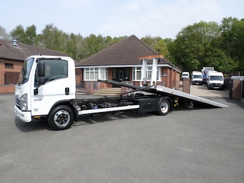 Used Isuzu Forward 2017 for sale - 74189529: Photo