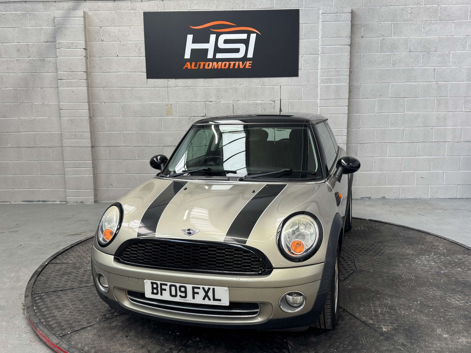 Used MINI Hatch 2009 for sale - 76410301: Photo 11