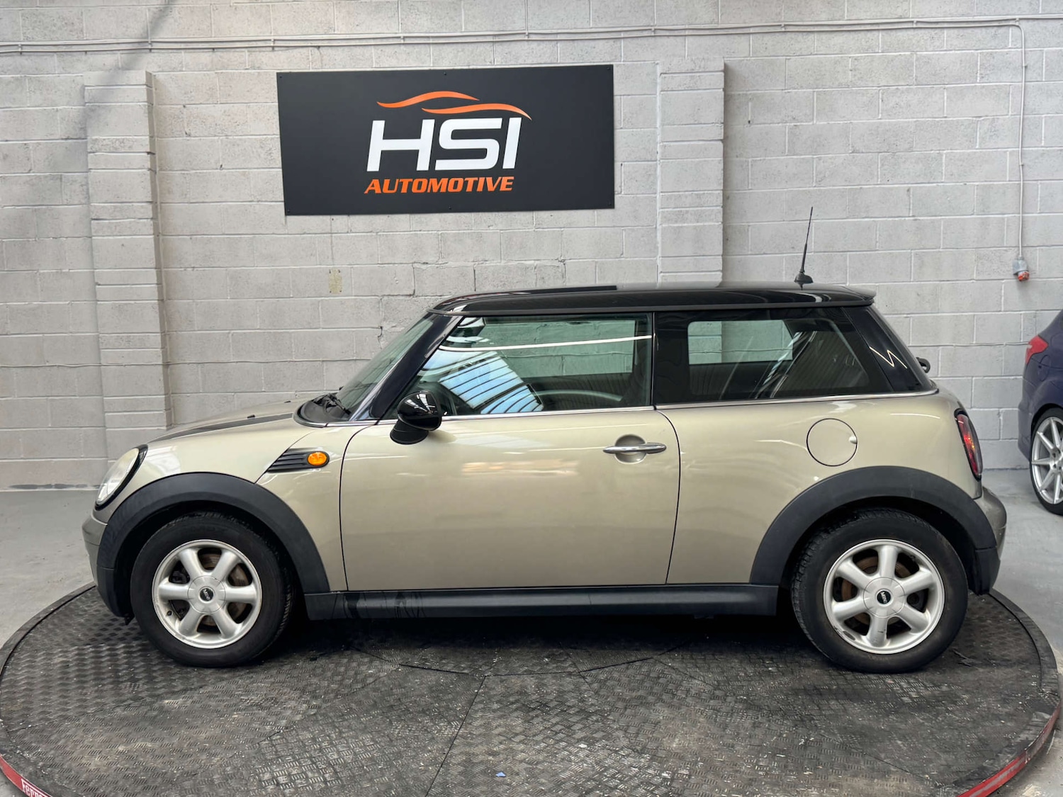 Used MINI Hatch 2009 for sale - 76410301: Photo 13