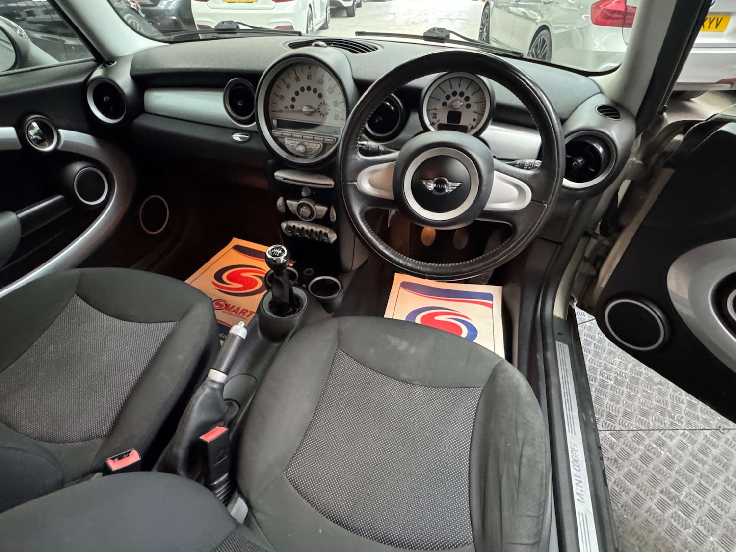 Used MINI Hatch 2009 for sale - 76410301: Photo 16