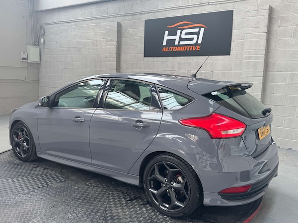 Used Ford Focus 2017 for sale - 75721533: Photo 17