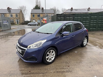 Used Peugeot 208 2017 for sale - 77555452: Photo