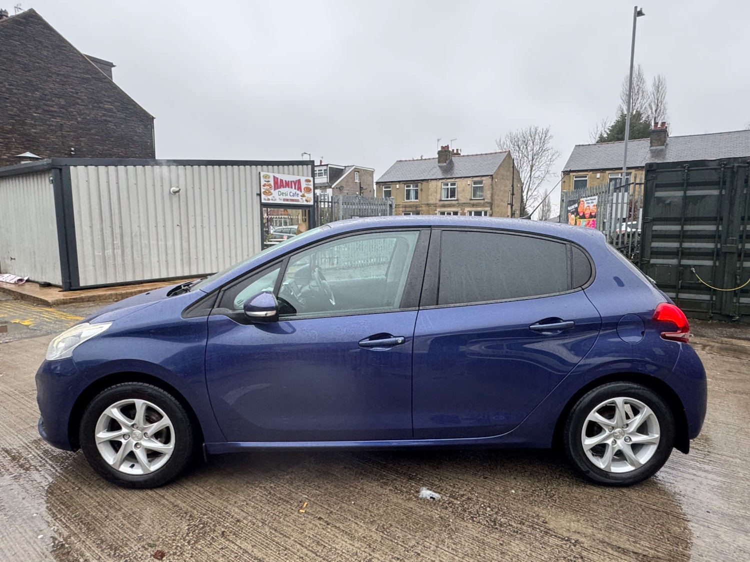 Used Peugeot 208 2017 for sale - 77555452: Photo 5