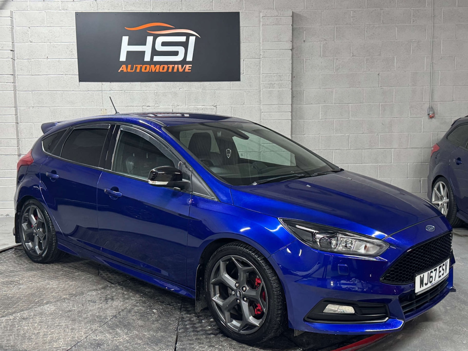 Used Ford Focus 2017 for sale - 76690716: Photo 1