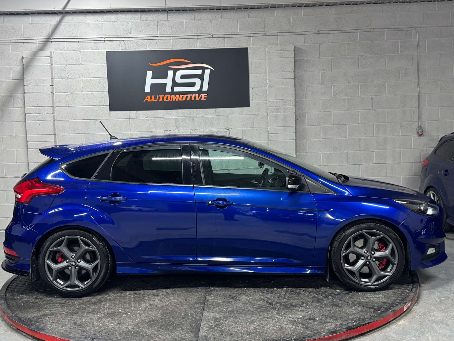 Used Ford Focus 2017 for sale - 76690716: Photo 11