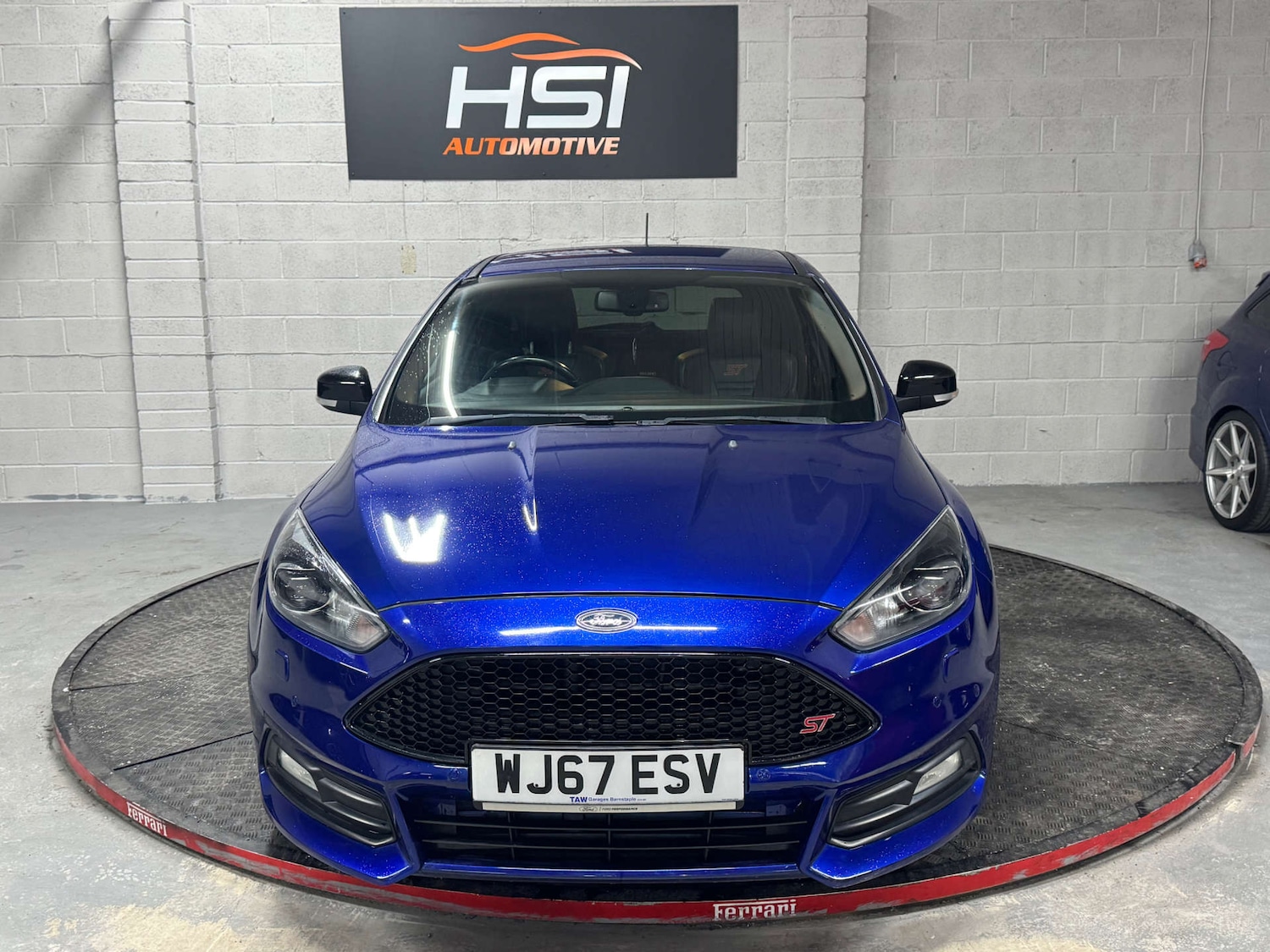 Used Ford Focus 2017 for sale - 76690716: Photo 2