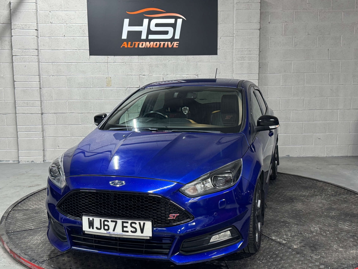 Used Ford Focus 2017 for sale - 76690716: Photo 3