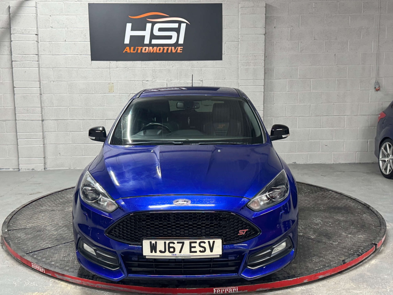 Used Ford Focus 2017 for sale - 76690716: Photo 4