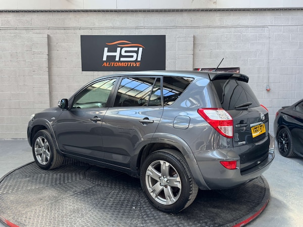 Used Toyota RAV4 2011 for sale - 74839091: Photo 10